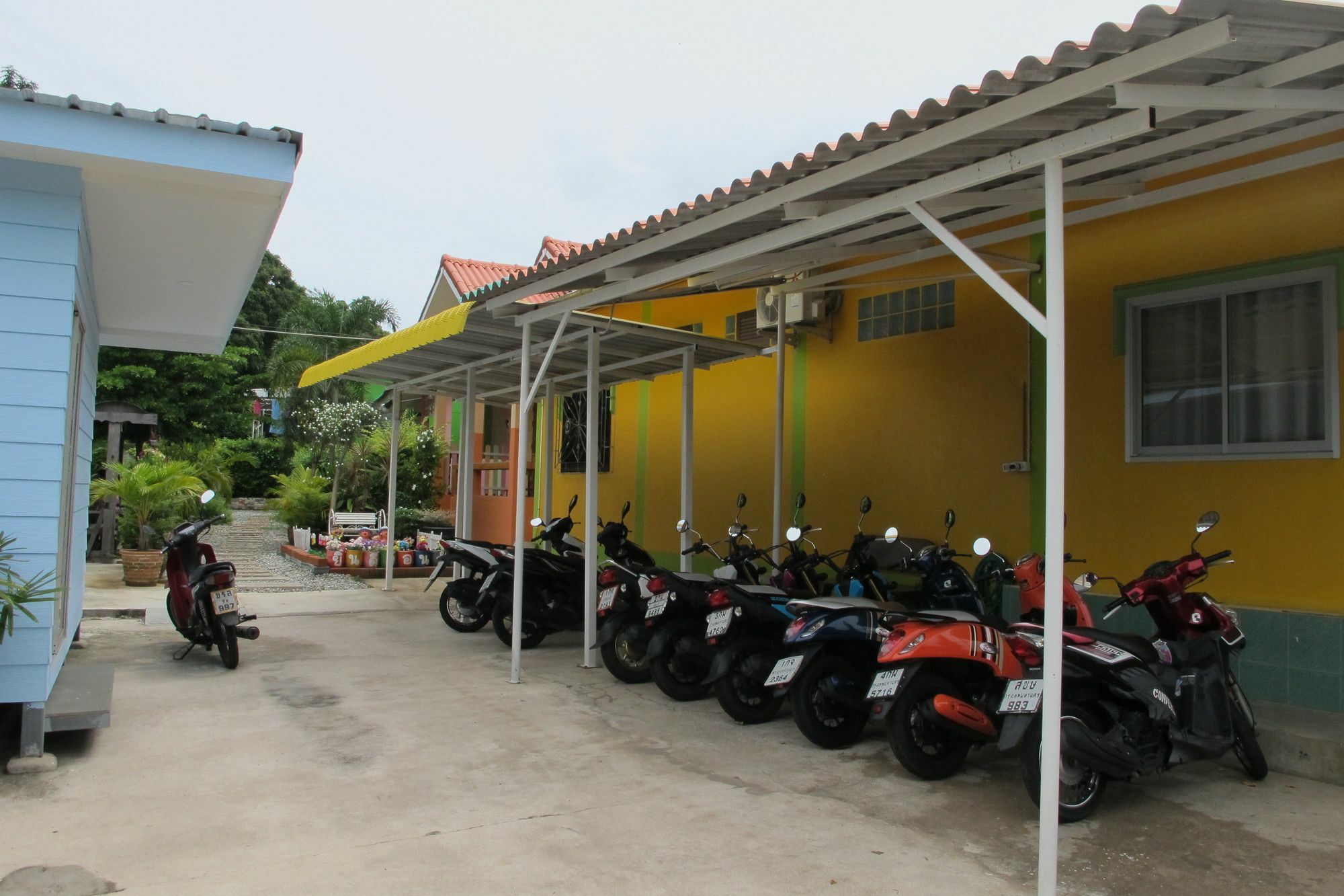 Thippawan Bungalow Ko Si Chang Exterior foto