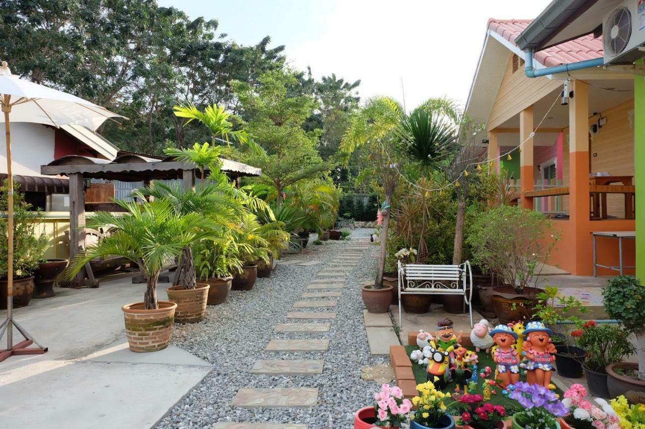 Thippawan Bungalow Ko Si Chang Exterior foto