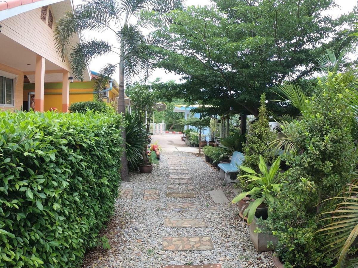 Thippawan Bungalow Ko Si Chang Exterior foto
