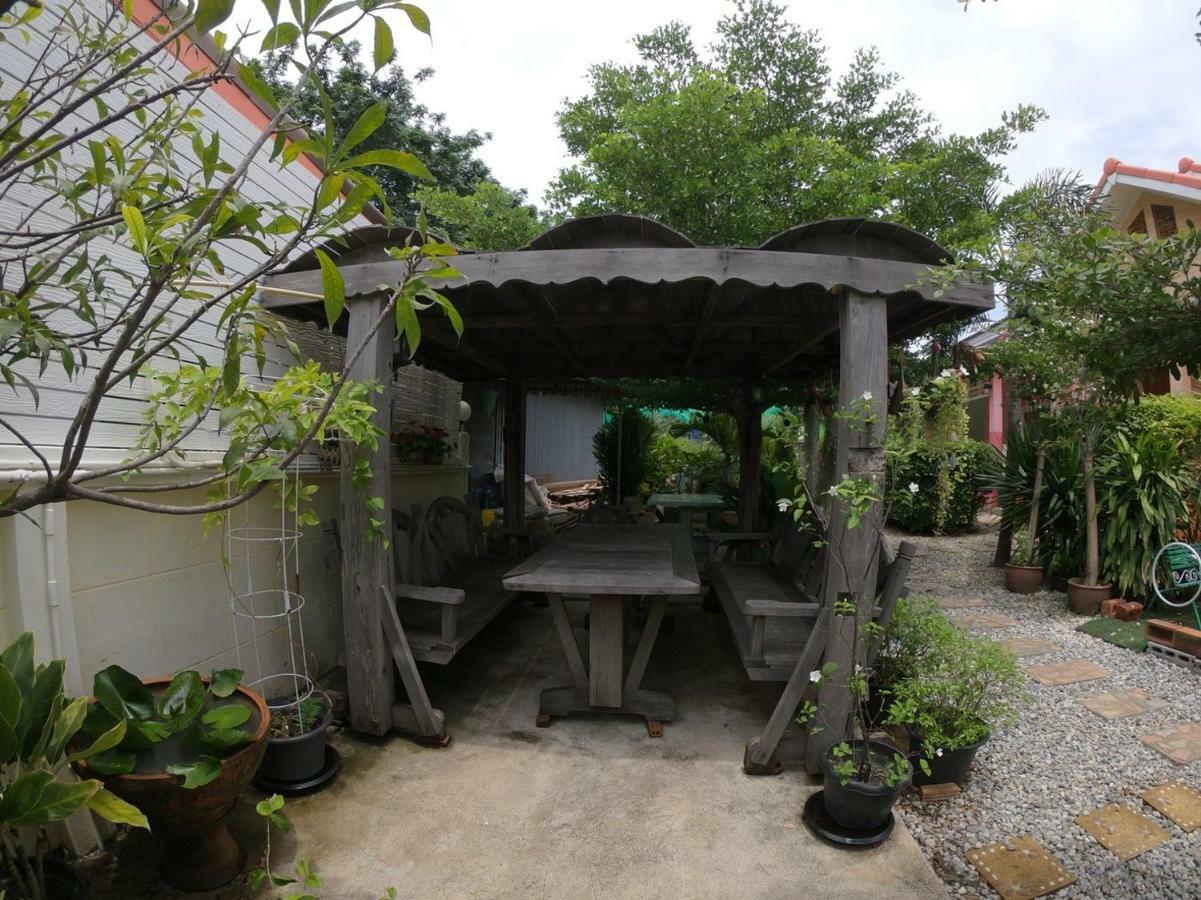 Thippawan Bungalow Ko Si Chang Exterior foto